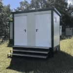 Container Sanitaire WC & Douche avec Réservoir d’Eau