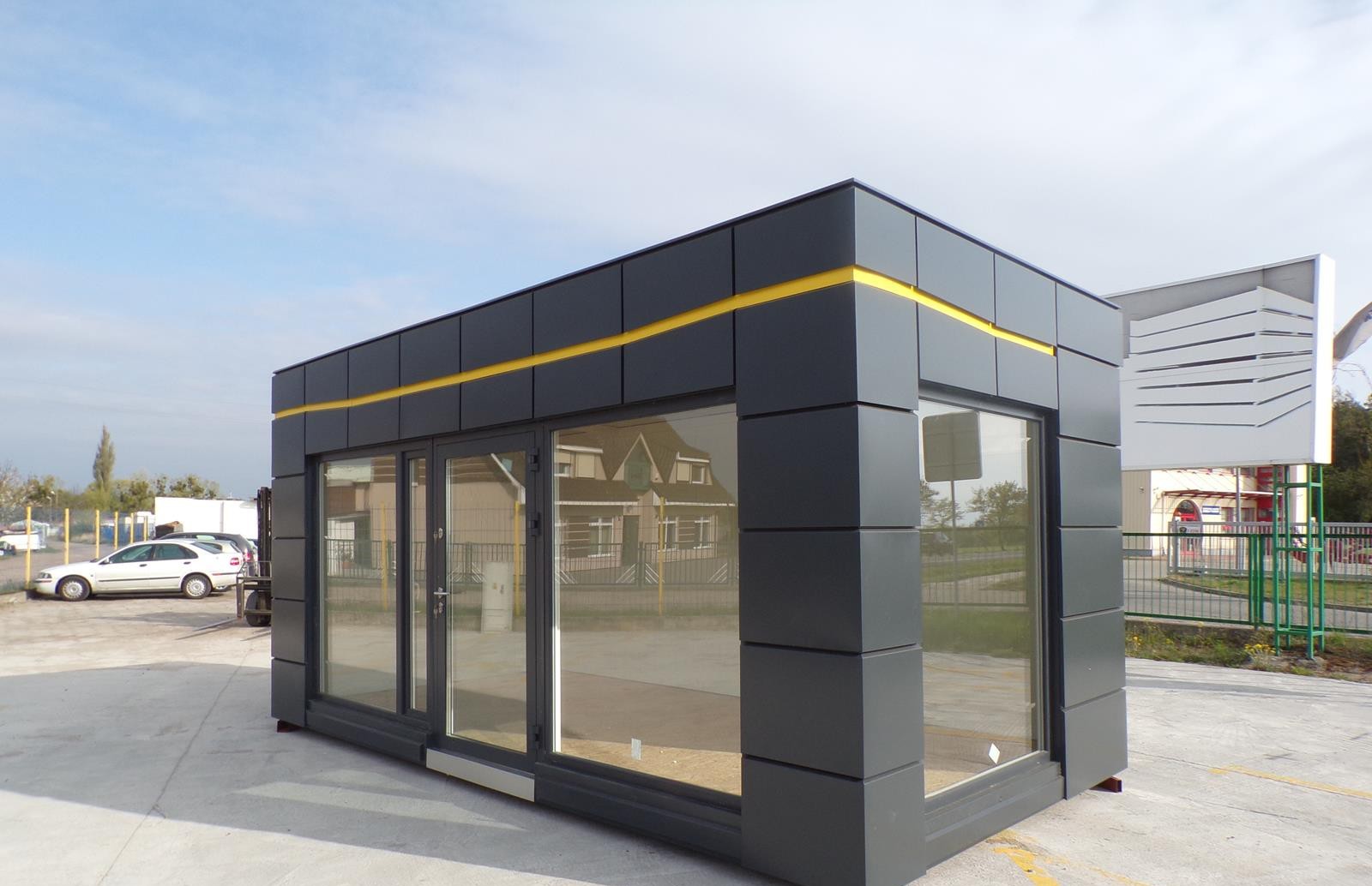 KODAK Digital Still Camera Pavillon Commercial Modulaire 18 m² Vitré et Isolé – 6 × 3 m